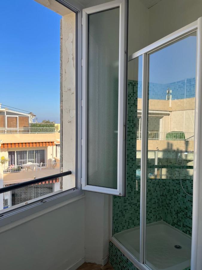 Appartement Hyeres - Centre Ville 3 Chambres 6 Personnes 4Eme Etage Escalier - Sebastien Claire Екстер'єр фото